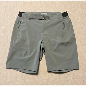 Columbia Women’s Titanium Shorts Outdoor Hiking Cargo Green Size 6/ 38 Camping